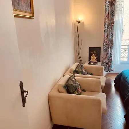 Bed & Breakfast Chez Claudia Cannes